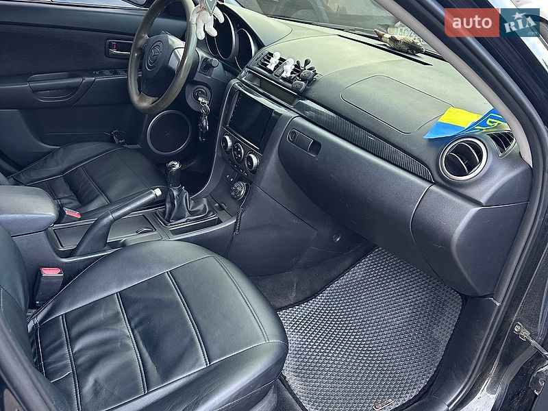 Хэтчбек Mazda 3 2007 в Луцке