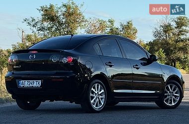 Седан Mazda 3 2008 в Днепре