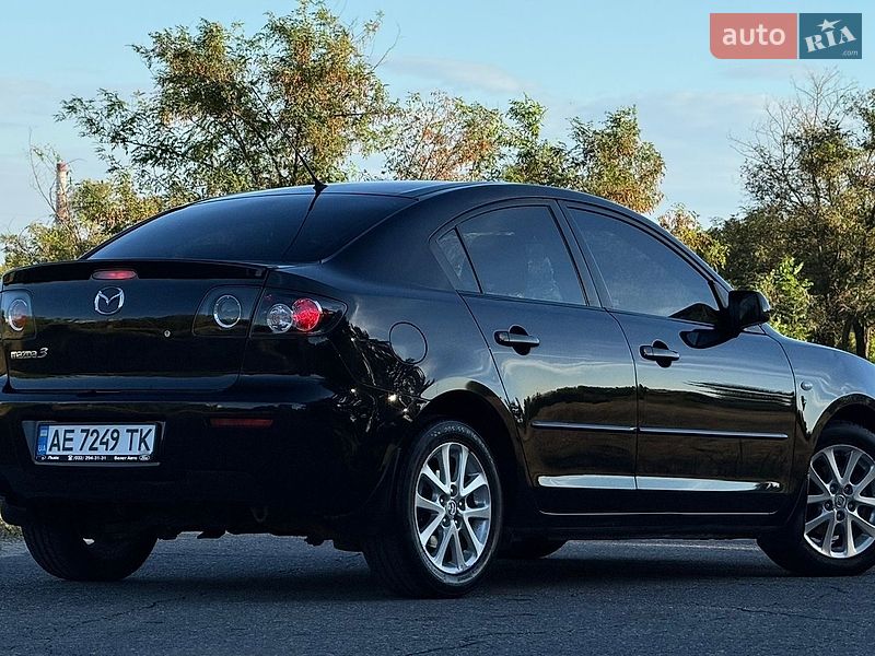 Седан Mazda 3 2008 в Днепре