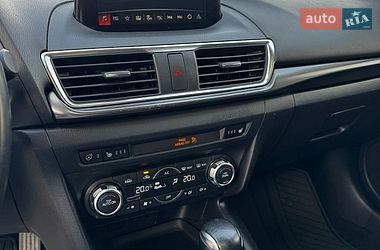 Седан Mazda 3 2017 в Чернівцях фото 30 Седан Mazda 3 2017 в Чернівцях