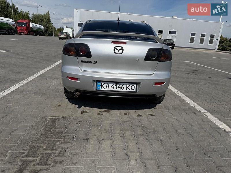 Седан Mazda 3 2005 в Каменец-Подольском