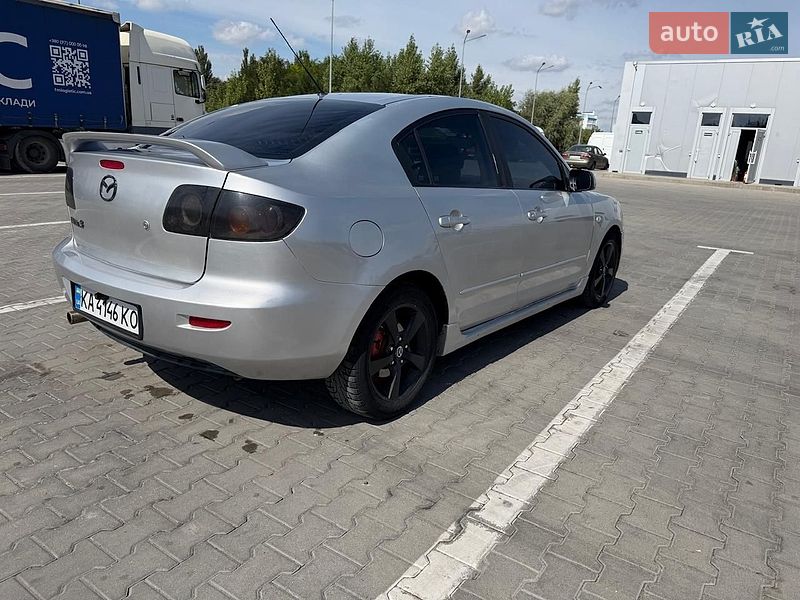 Седан Mazda 3 2005 в Каменец-Подольском