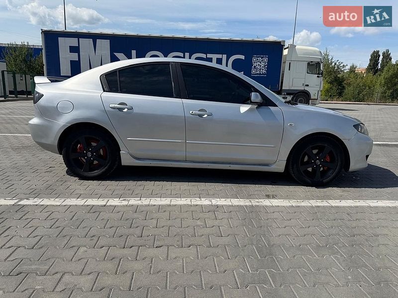 Седан Mazda 3 2005 в Каменец-Подольском