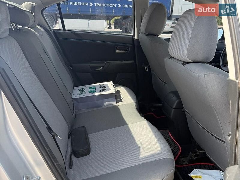 Седан Mazda 3 2005 в Каменец-Подольском