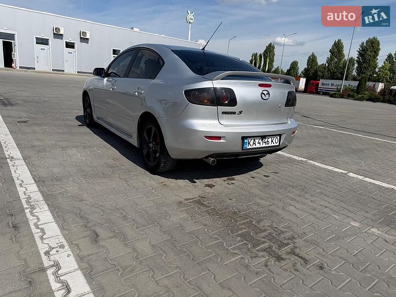 Седан Mazda 3 2005 в Каменец-Подольском