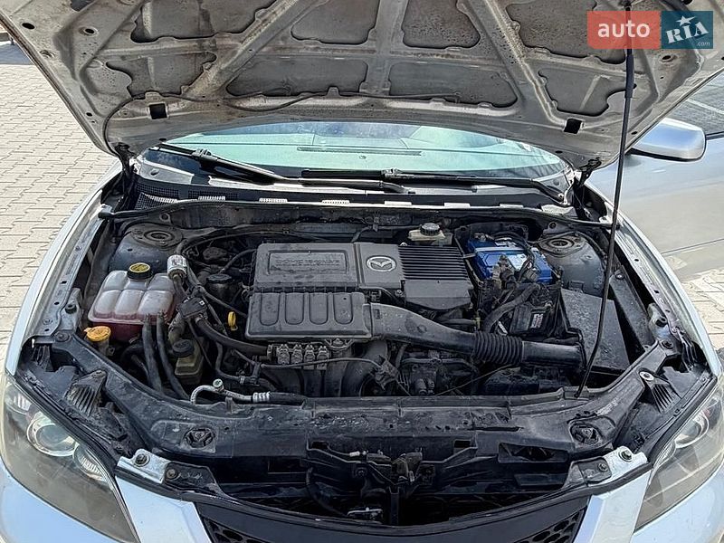 Седан Mazda 3 2005 в Каменец-Подольском
