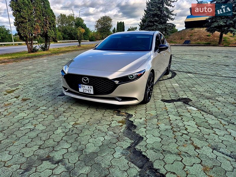 Седан Mazda 3 2024 в Дубно