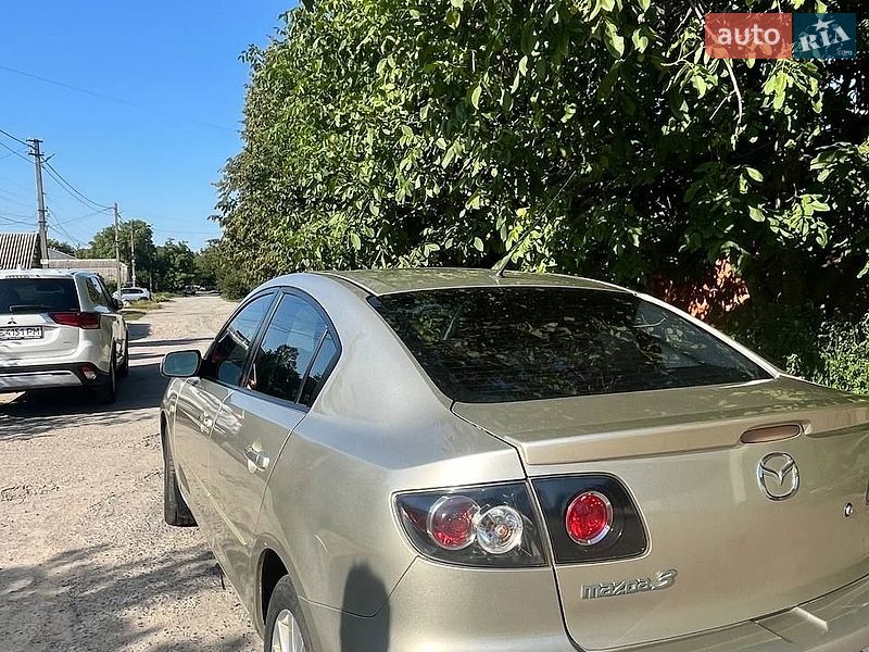 Седан Mazda 3 2008 в Днепре