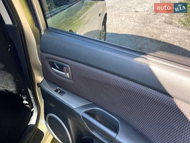 Седан Mazda 3 2008 в Днепре