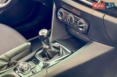 Седан Mazda 3 2014 в Обухові