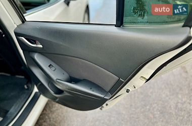 Седан Mazda 3 2014 в Обухові