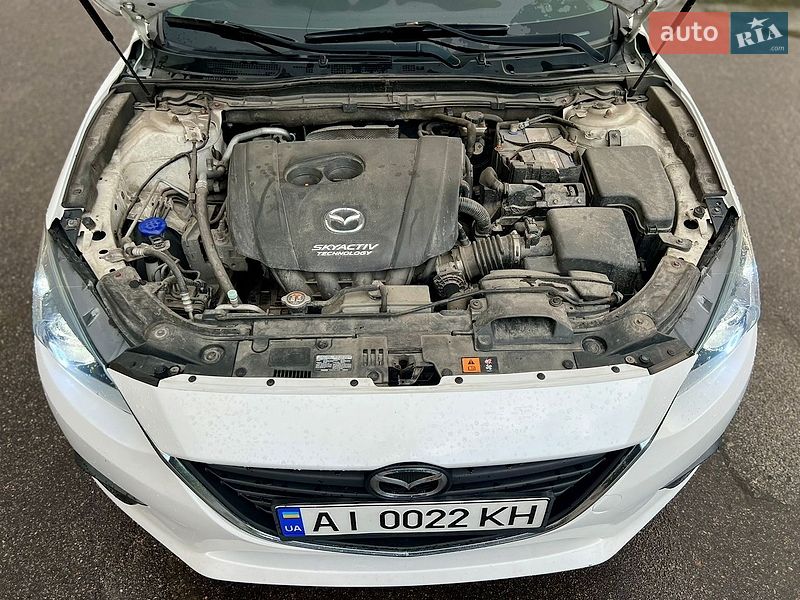 Седан Mazda 3 2014 в Обухові