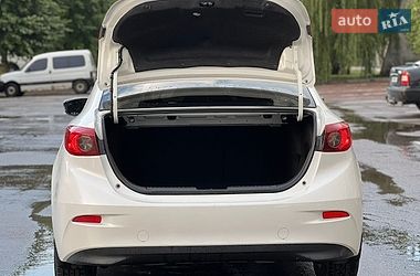 Седан Mazda 3 2014 в Обухові