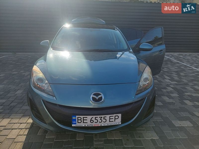 Седан Mazda 3 2010 в Николаеве