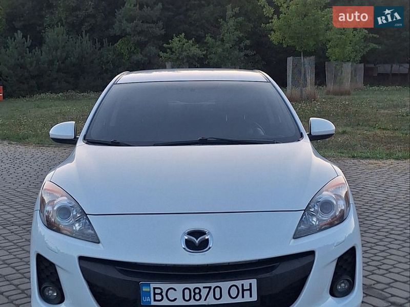 Седан Mazda 3 2012 в Львові
