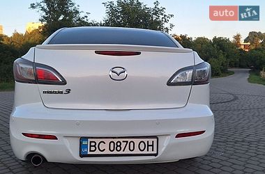 Седан Mazda 3 2012 в Львові
