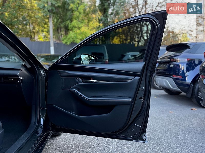 Седан Mazda 3 2020 в Киеве
