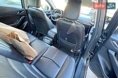 Седан Mazda 3 2017 в Виннице