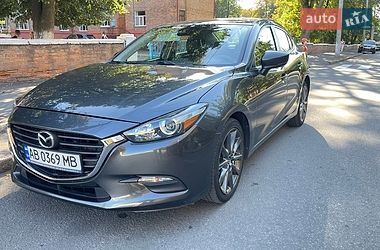 Седан Mazda 3 2017 в Виннице