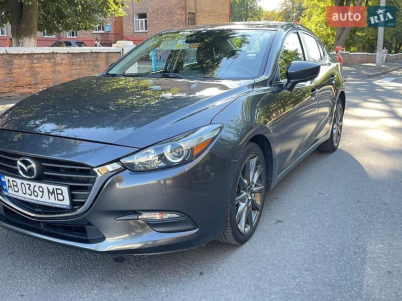 Седан Mazda 3 2017 в Виннице