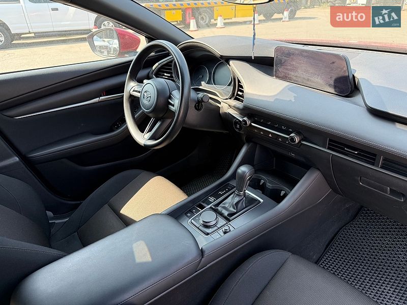 Хэтчбек Mazda 3 2019 в Киеве фото 15 Хэтчбек Mazda 3 2019 в Киеве