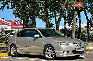 Седан Mazda 3 2006 в Киеве