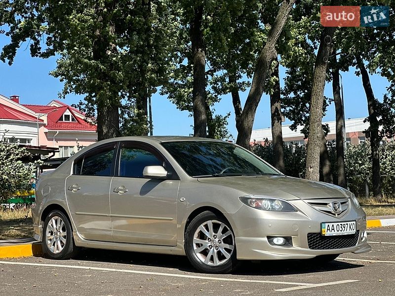 Седан Mazda 3 2006 в Киеве
