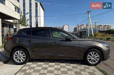 Хэтчбек Mazda 3 2016 в Крюковщине