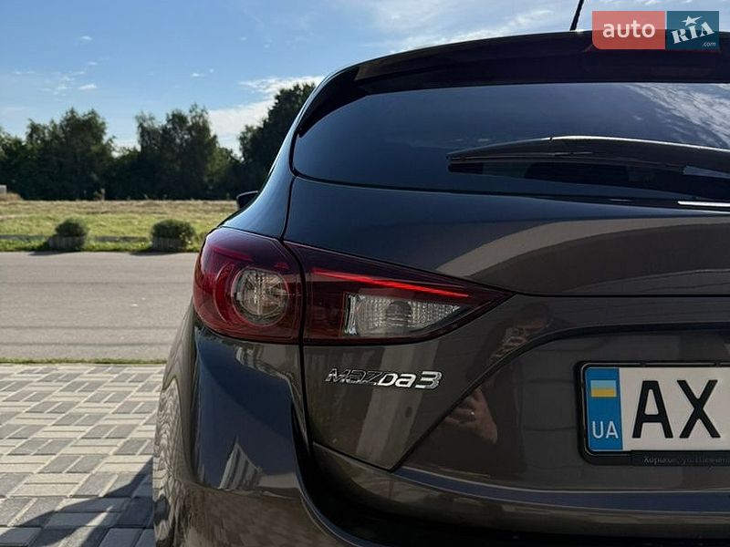 Хэтчбек Mazda 3 2016 в Крюковщине
