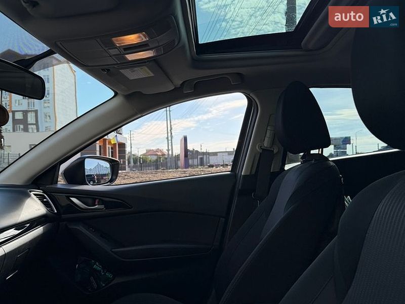 Хэтчбек Mazda 3 2016 в Крюковщине