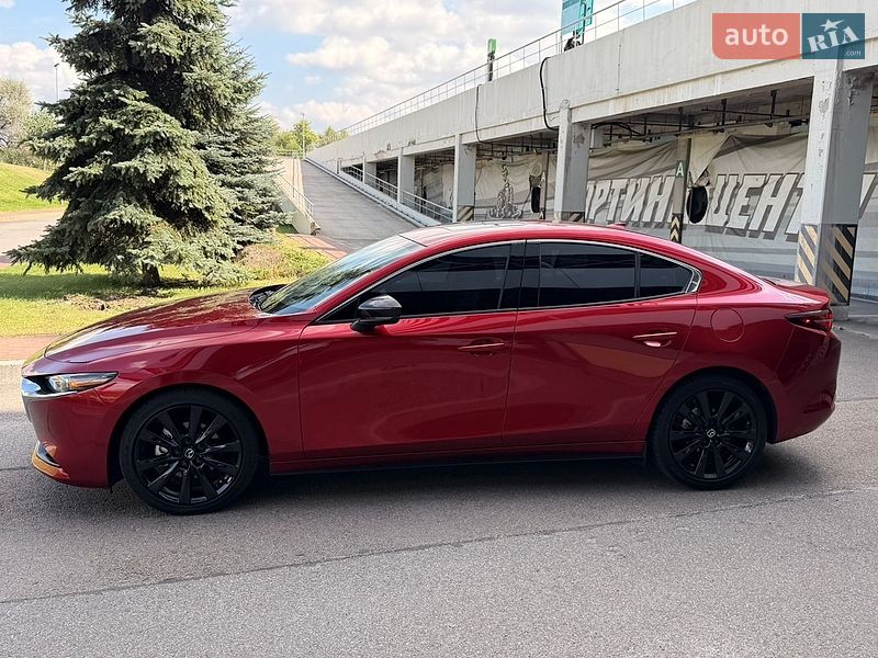 Седан Mazda 3 2021 в Києві