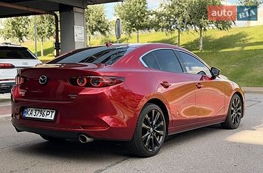Седан Mazda 3 2021 в Киеве