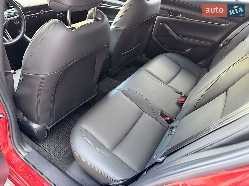 Седан Mazda 3 2021 в Києві