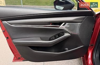 Седан Mazda 3 2021 в Киеве