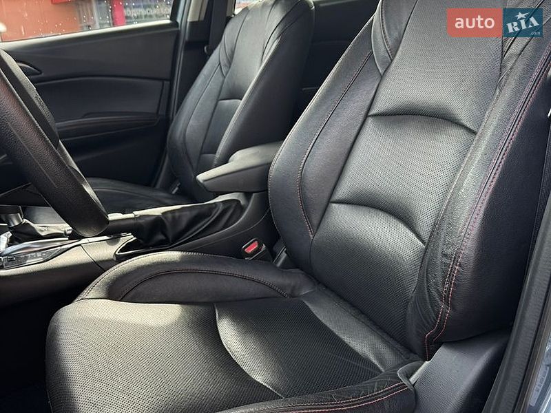Хетчбек Mazda 3 2016 в Києві