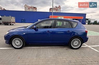 Хетчбек Mazda 3 2003 в Умані