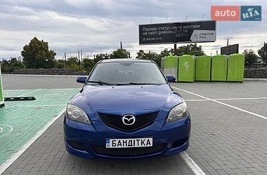 Хетчбек Mazda 3 2003 в Умані