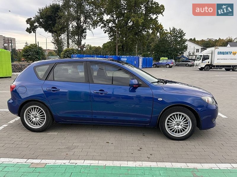 Хетчбек Mazda 3 2003 в Умані