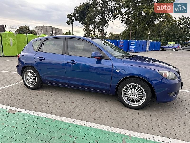 Хетчбек Mazda 3 2003 в Умані