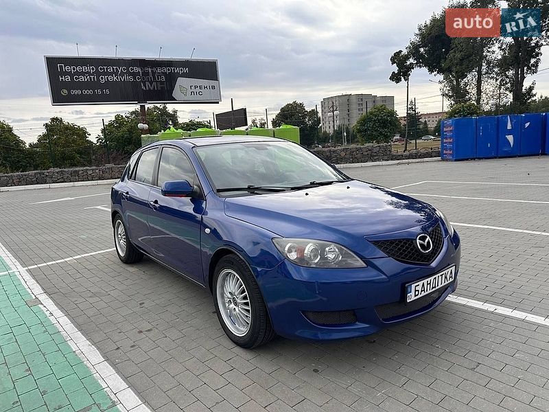 Хетчбек Mazda 3 2003 в Умані