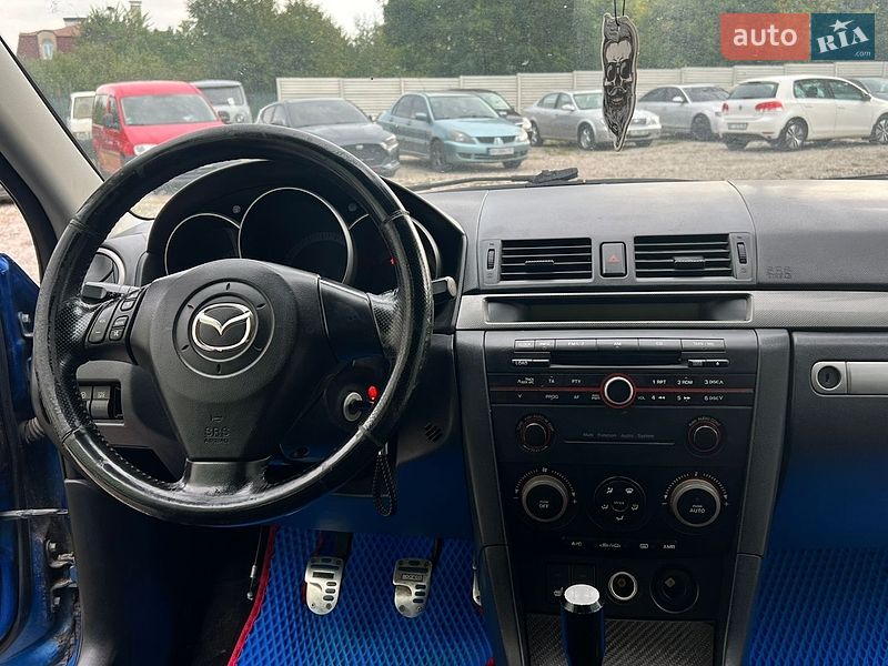 Хэтчбек Mazda 3 2004 в Харькове