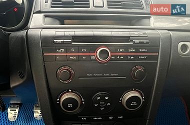 Хэтчбек Mazda 3 2004 в Харькове