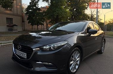 Седан Mazda 3 2017 в Николаеве