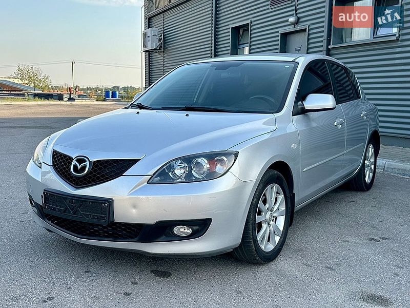 Хэтчбек Mazda 3 2006 в Днепре