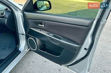 Хэтчбек Mazda 3 2006 в Днепре