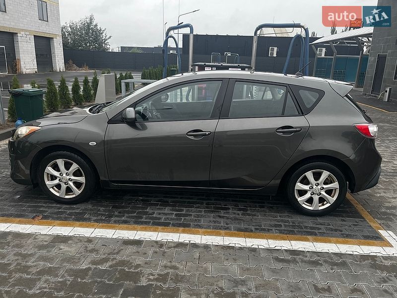 Хэтчбек Mazda 3 2011 в Буче