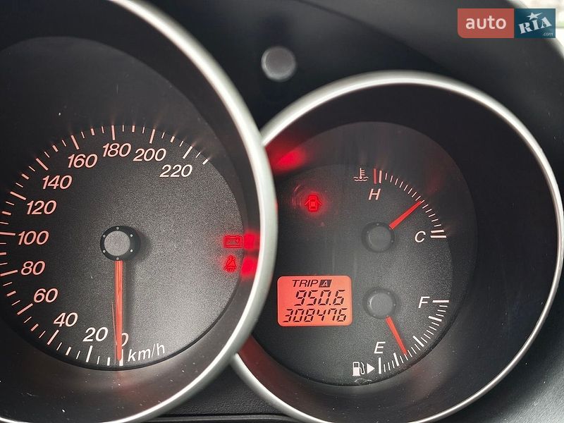 Хэтчбек Mazda 3 2006 в Днепре