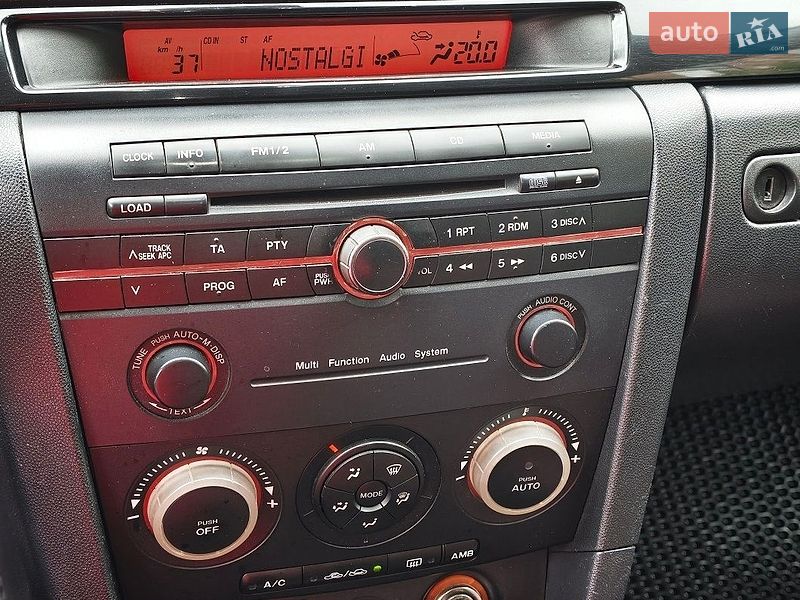 Хэтчбек Mazda 3 2006 в Днепре