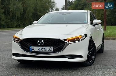 Седан Mazda 3 2021 в Трускавці