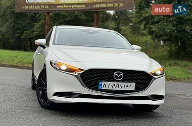Седан Mazda 3 2021 в Трускавці